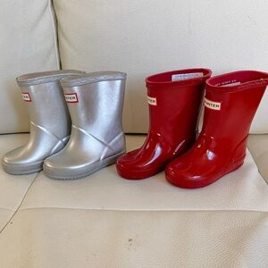 Hunter Kids' Shiny Silver and Bold Red Boots
